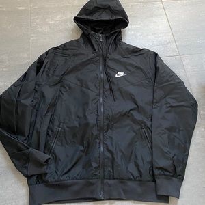 Men’s Nike windbreaker jacket size M